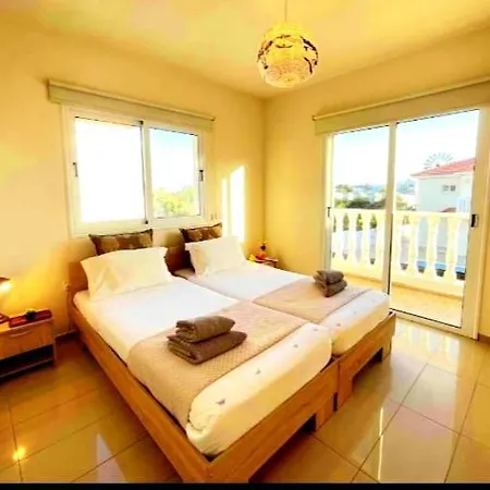 Flamingo's World Private Pool & Sea View *